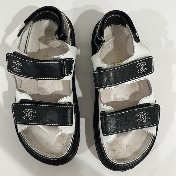 Vintage Chanel Dad Sandals - Picture 4 of 6